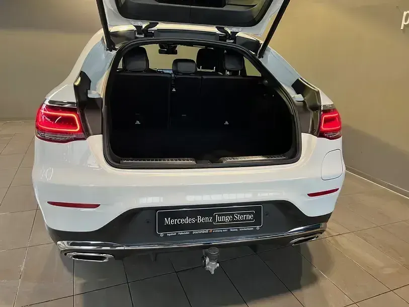 Gebraucht Mercedes GLC300e Advanced 320 PS (235 kW) 2021 Weiß SUV