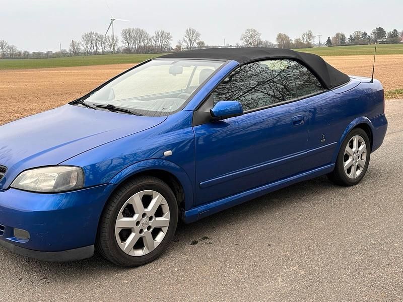 Gebraucht Opel Astra Cabriolet 148 PS (108 kW) 2004 Blau Cabrio