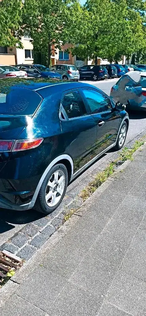 Gebraucht Honda Civic Comfort 83 PS (61 kW) 2007 Schwarz Kleinwagen