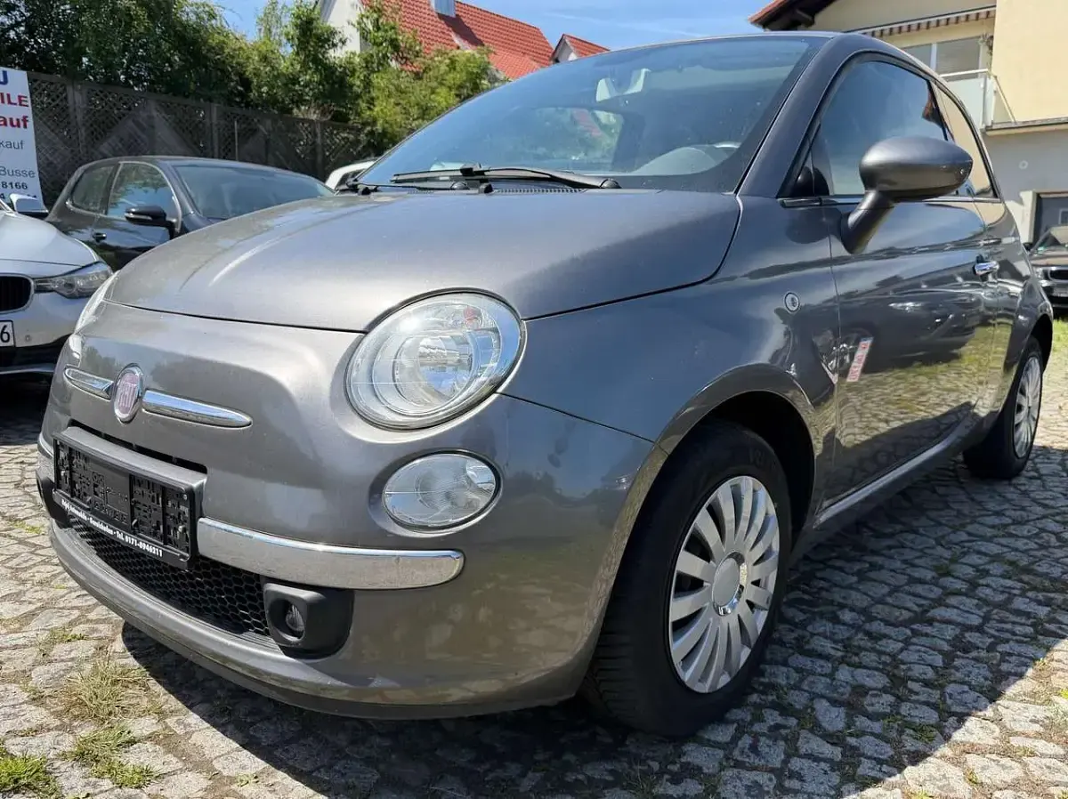 Gebraucht Fiat 500 Lounge 69 PS (50 kW) 2012 Colore esterno (pompei grau) Kleinwagen