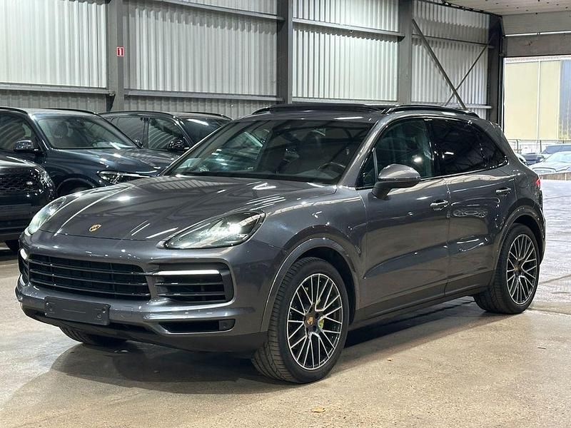 Grau Gebraucht 2018 Porsche Cayenne SUV | 39.900 € (Guter Preis) - Bild 1/4