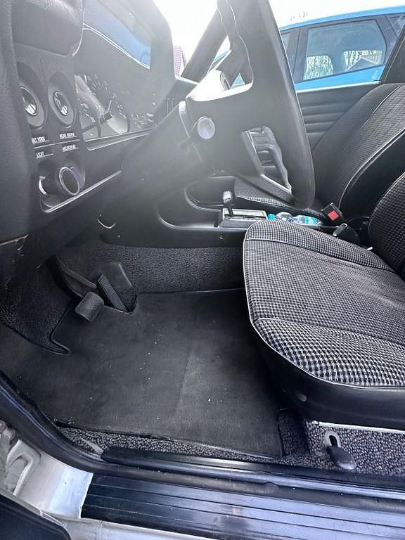 Gebraucht BMW 320 Basis 109 PS (80 kW) 1977 Grau Coupé