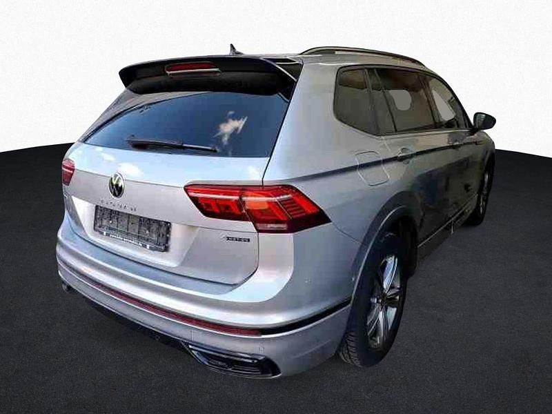 Gebraucht VW Tiguan Allspace Style 200 PS (147 kW) 2022 Pyrit silber metallic SUV