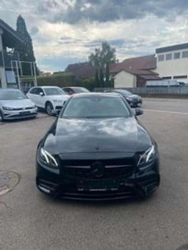 Schwarz Gebraucht 2017 Mercedes E350 AMG line Limousine | 30.999 € (Fairer Preis) - Bild 1/4