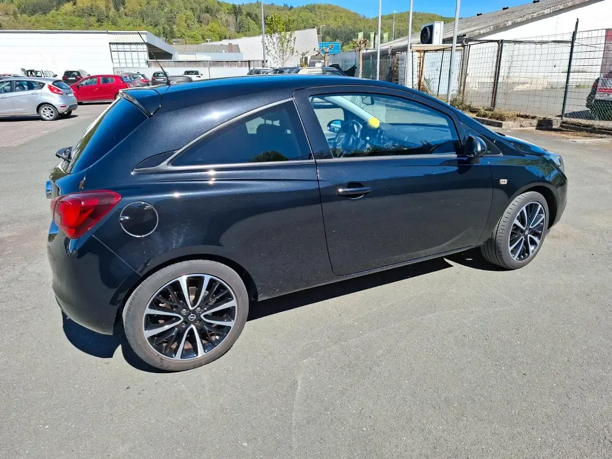 Gebraucht Opel Corsa Edition 101 PS (74 kW) 2019 Schwarz Kleinwagen