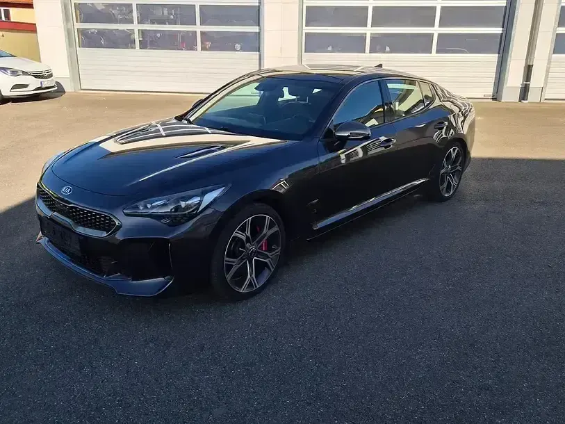 Gebraucht Kia Stinger GT 370 PS (272 kW) 2019 Pantera metal met Kleinwagen