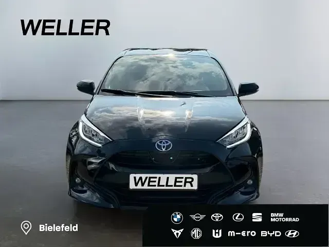 Gebraucht Toyota Yaris Hybrid 116 PS (85 kW) 2025 Schwarz Kleinwagen