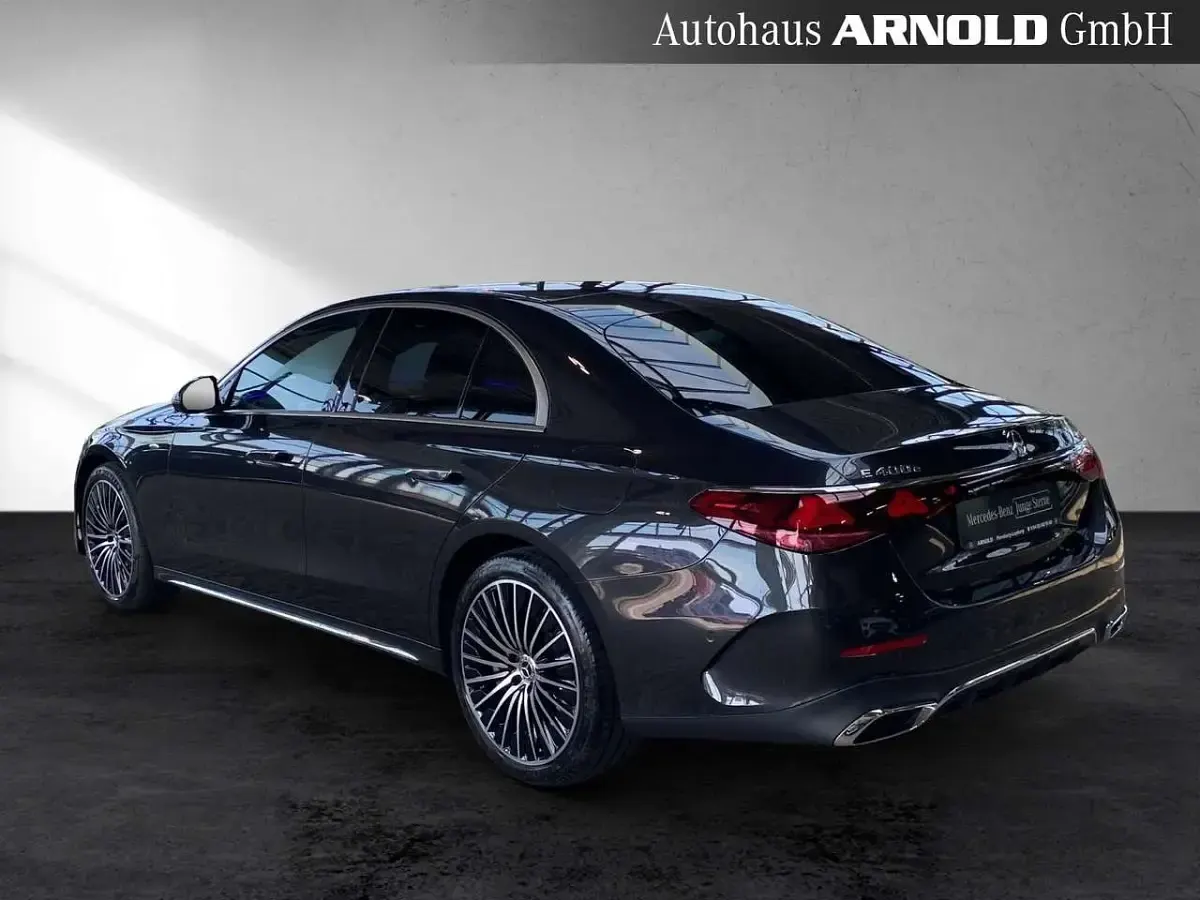 Gebraucht Mercedes E400 AMG line 381 PS (280 kW) 2025 Graphitgrau Limousine