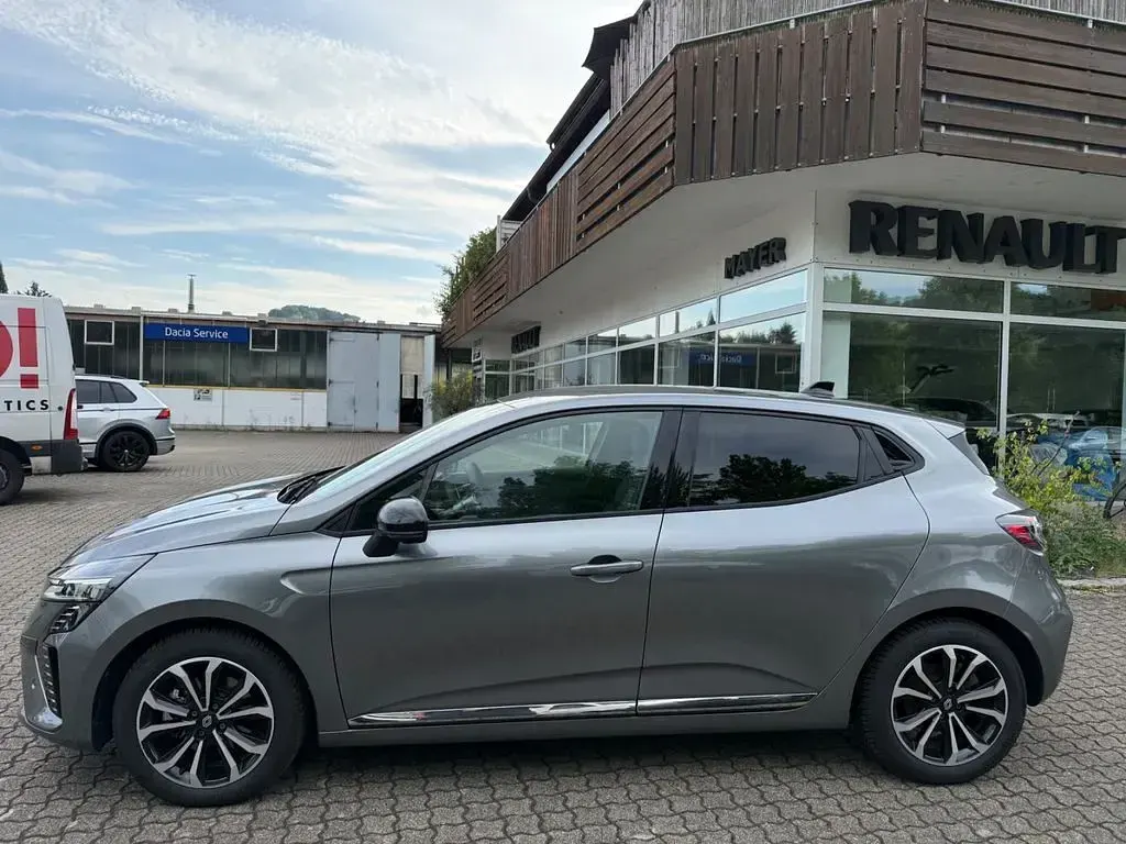 Gebraucht Renault Clio Techno 94 PS (69 kW) 2025 Grau Kleinwagen
