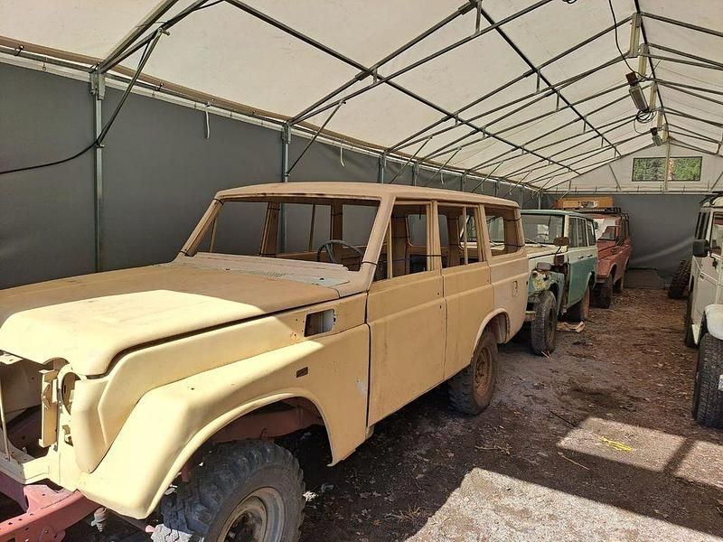 Beige Gebraucht 1972 Toyota Land Cruiser SUV | 4.000 € - Bild 1/4