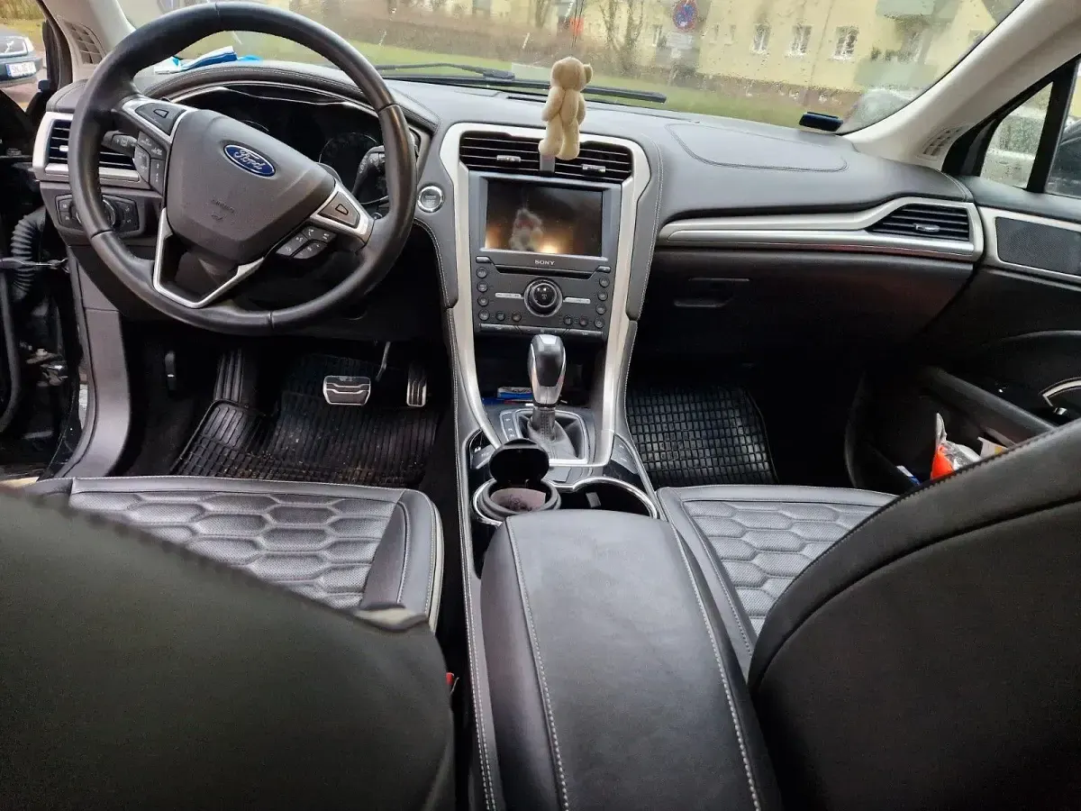 Używany Ford Mondeo Vignale 239 KM (175 kW) 2016 Czarny Kombi