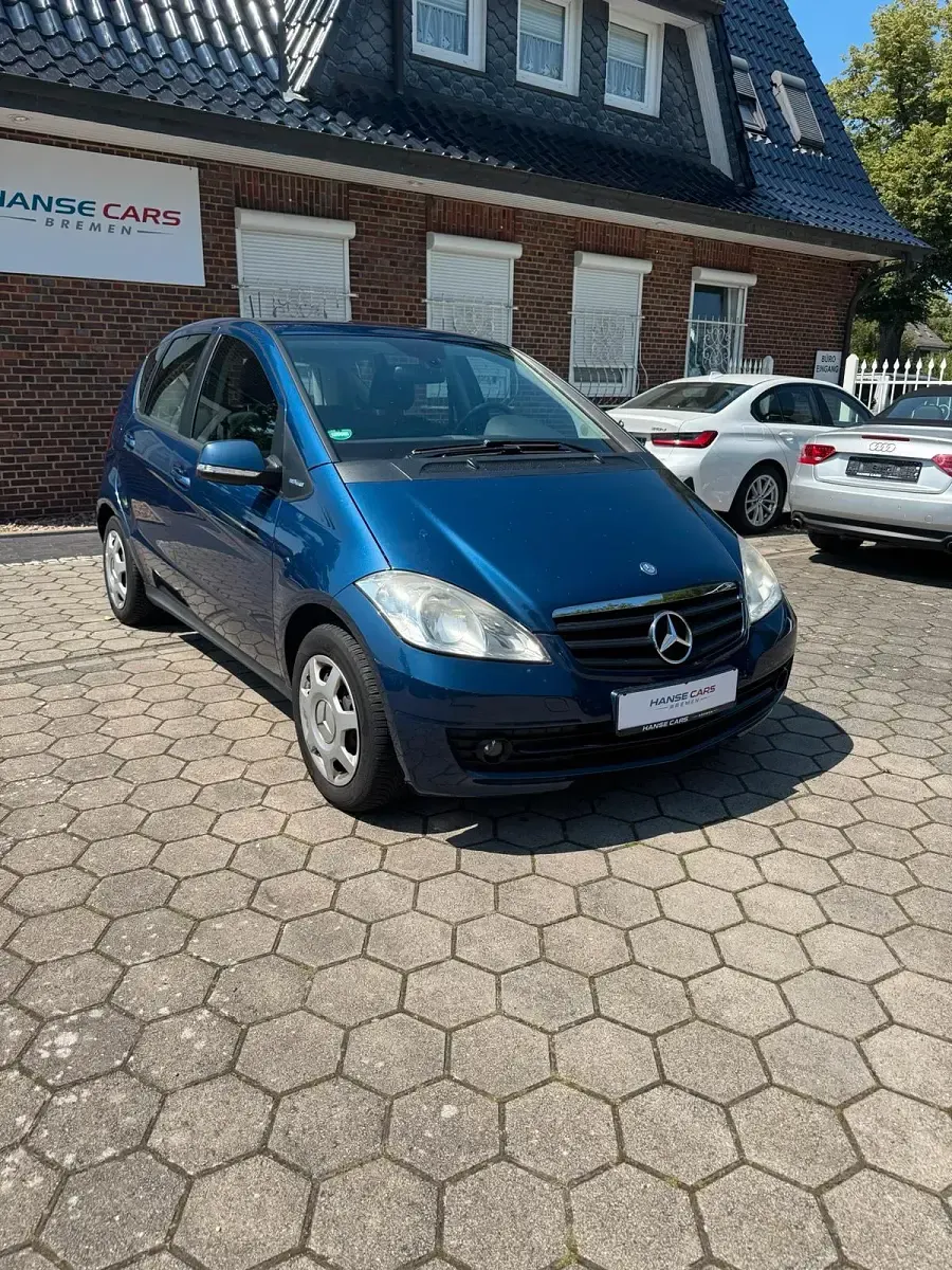 Gebraucht Mercedes A160 95 PS (69 kW) 2010 Blau Kleinwagen
