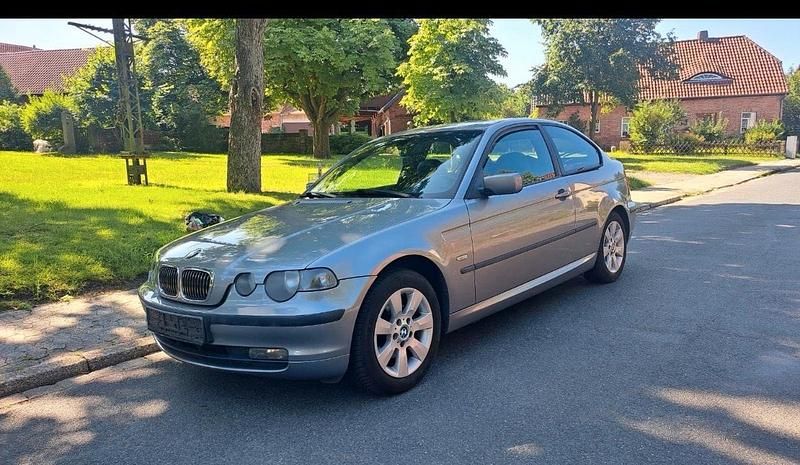 Grau Gebraucht 2004 BMW 316 Compact Kleinwagen | 699 € (Superpreis) - Bild 1/4