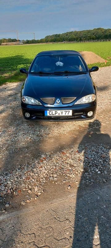 Blau Gebraucht 2000 Renault Mégane Cabriolet Cabrio | 699 € - Bild 1/4