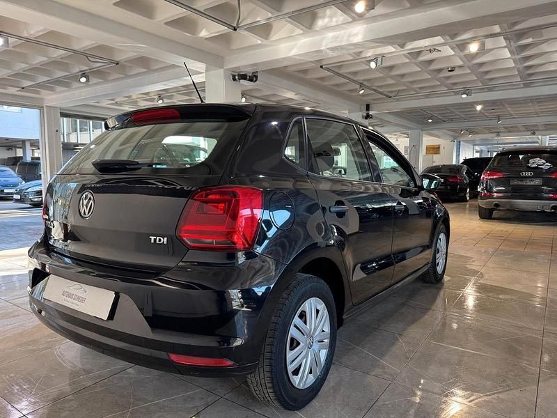 Gebraucht VW Polo Trendline 75 PS (55 kW) 2015 Schwarz Limousine