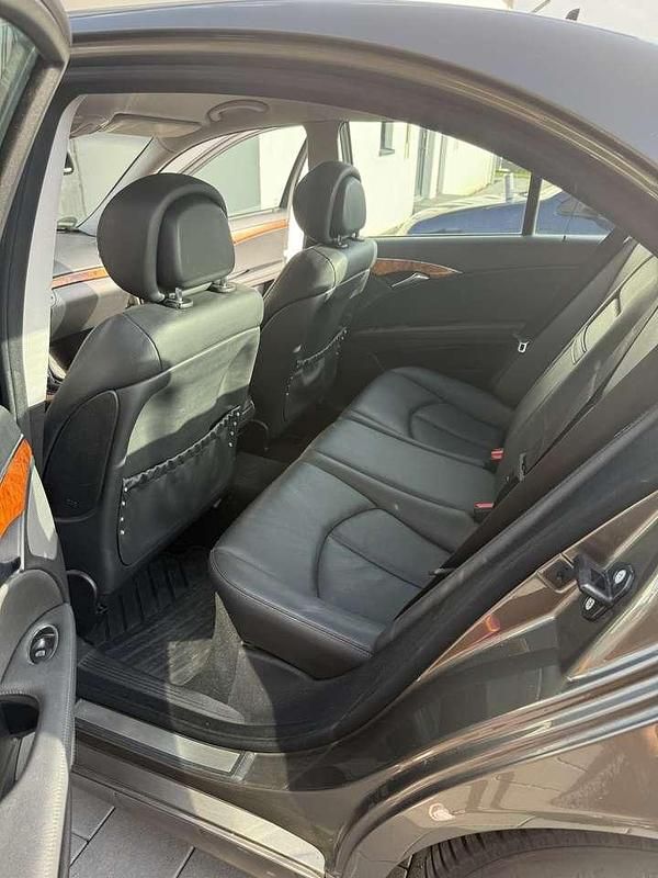 Gebraucht Mercedes E220 Classic 170 PS (125 kW) 2008 Limousine