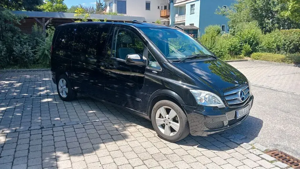 Gebraucht Mercedes Viano 163 PS (119 kW) 2011 Schwarz Van / Kleinbus