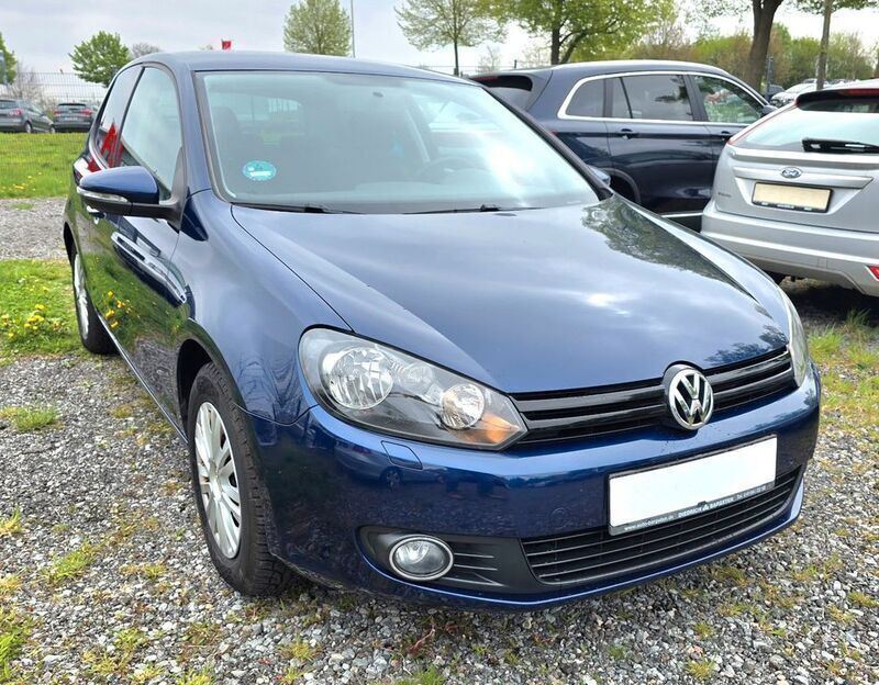 Blau Gebraucht 2010 VW Golf VI Limousine | 4.499 € (Fairer Preis) - Bild 1/4