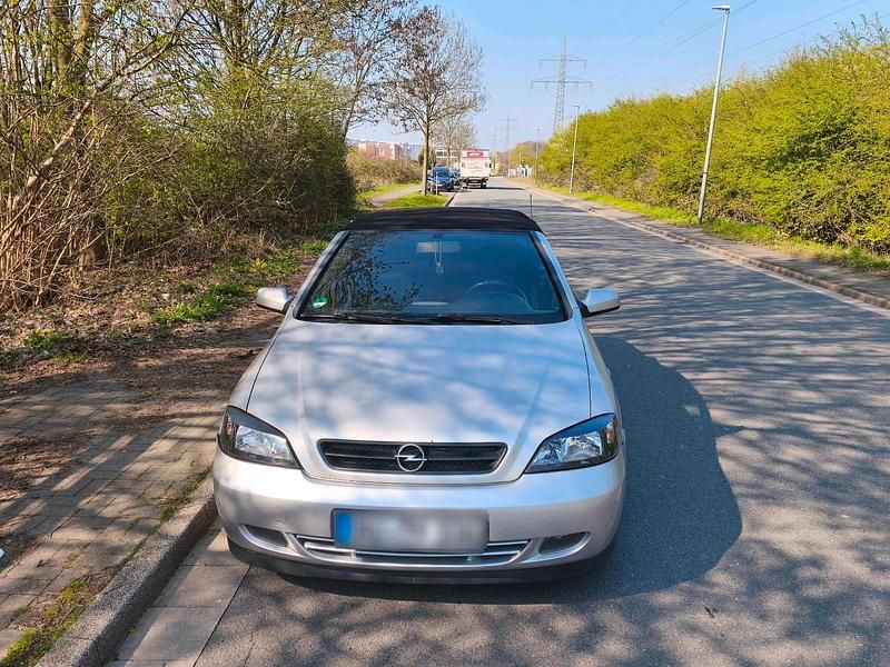 Gebraucht Opel Astra Cabriolet 103 PS (75 kW) 2005 Silber Cabrio