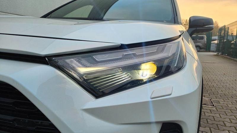 Gebraucht Toyota RAV4 Hybrid Style 178 PS (130 kW) 2025 Weiß SUV
