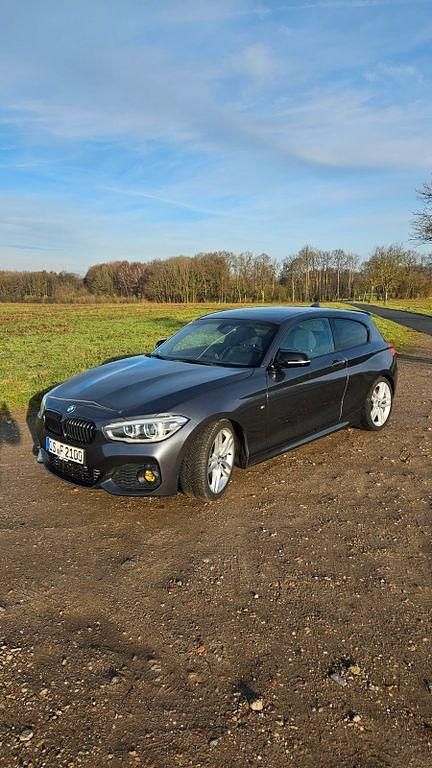Gebraucht BMW 120 M Sport 190 PS (139 kW) 2015 Grau Kleinwagen