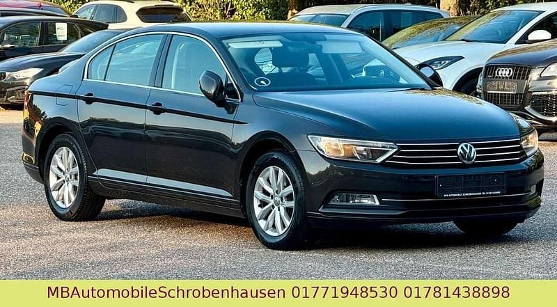 Braun Gebraucht 2017 VW Passat Comfortline Limousine | 13.999 € (Guter Preis) - Bild 1/3