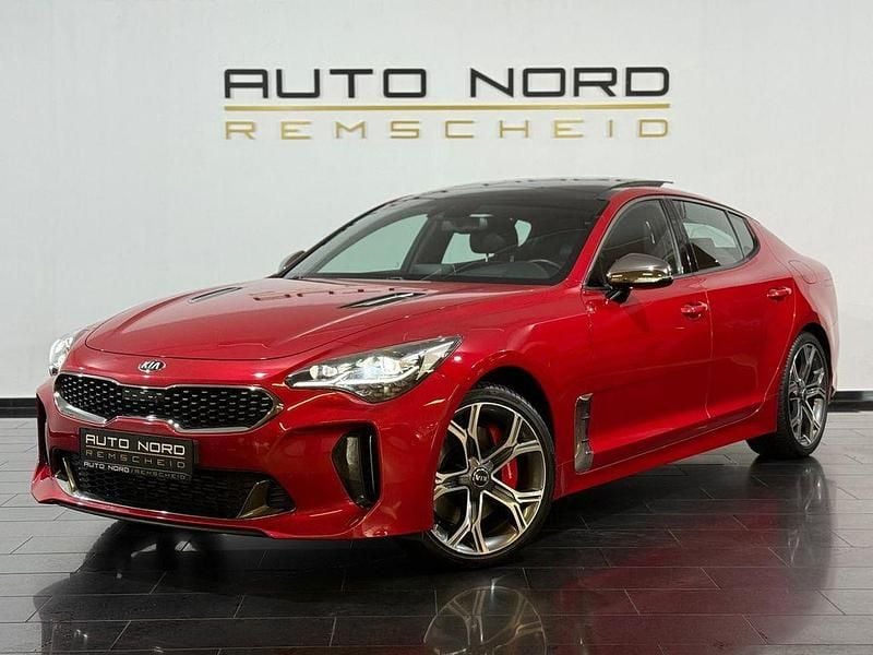 Rot Gebraucht 2019 Kia Stinger 3 Kleinwagen | 32.990 € (Fairer Preis) - Bild 1/4