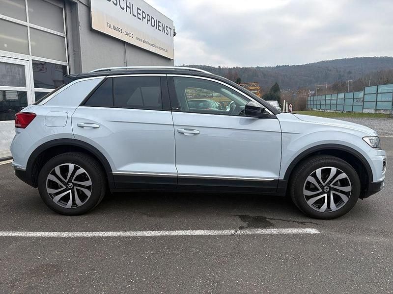 Gebraucht VW T-Roc Active 150 PS (110 kW) 2021 Silber SUV