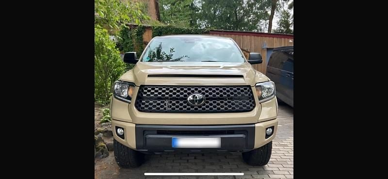 Gebraucht Toyota Tundra SR5 386 PS (283 kW) 2019 Beige Pickup