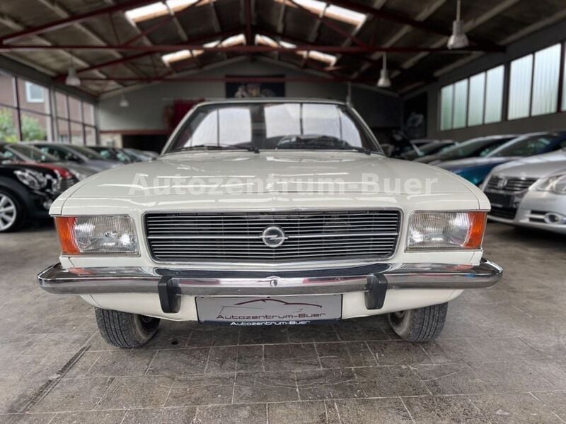 Weiß Gebraucht 1973 Opel Rekord Coupé | 7.990 € - Bild 1/4