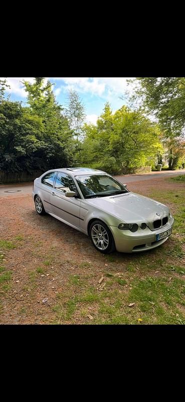 Silber Gebraucht 2004 BMW 325 Coupé | 5.555 € (Etwas zu teuer) - Bild 1/2