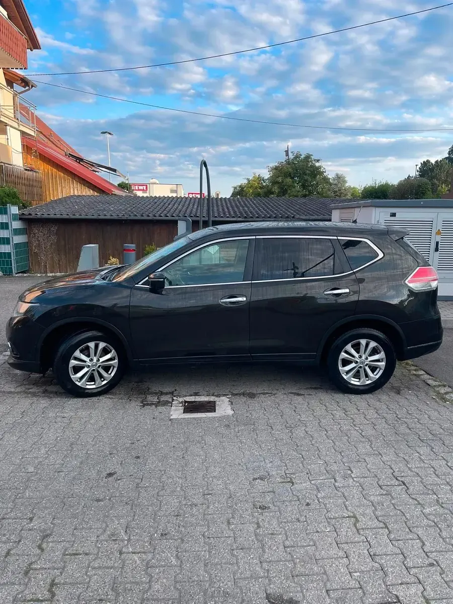 Gebraucht Nissan X-Trail 131 PS (96 kW) 2015 Andere farben SUV