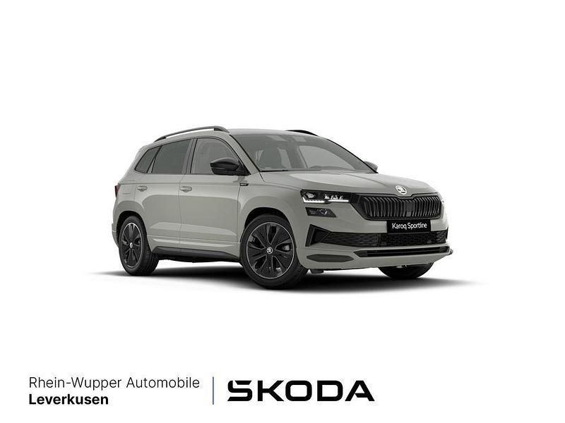 Grau Neu 2025 Skoda Karoq SportLine SUV | 39.980 € (Teuer) - Bild 1/4