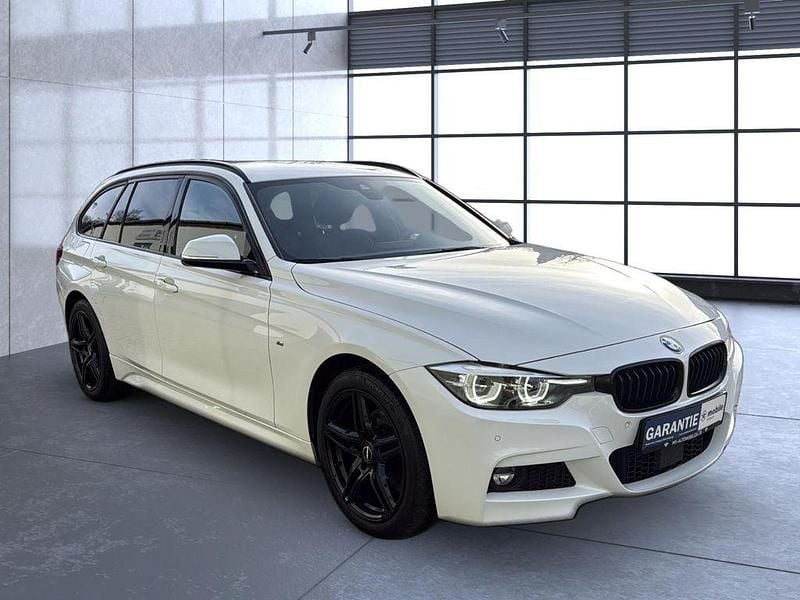 Gebraucht BMW 320 M Sport 190 PS (139 kW) 2019 Weiß Kombi