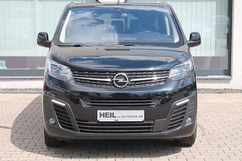 Schwarz Gebraucht 2022 Opel Zafira Life Van | 39.885 € (Etwas zu teuer) - Bild 1/4