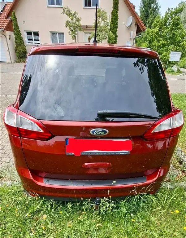 Gebraucht Ford Grand C-Max Titanium 150 PS (110 kW) 2016 Rot Van / Kleinbus