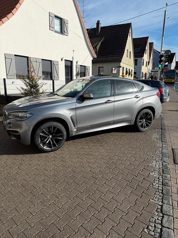 Gebraucht BMW X6 M50 381 PS (280 kW) 2015 Gold SUV