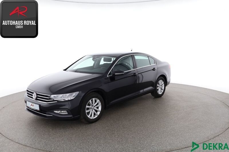 Schwarz Gebraucht 2020 VW Passat Limousine | 21.880 € (Superpreis) - Bild 1/4