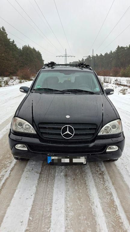 Schwarz Gebraucht 2004 Mercedes ML270 SUV | 4.500 € (Superpreis) - Bild 1/4