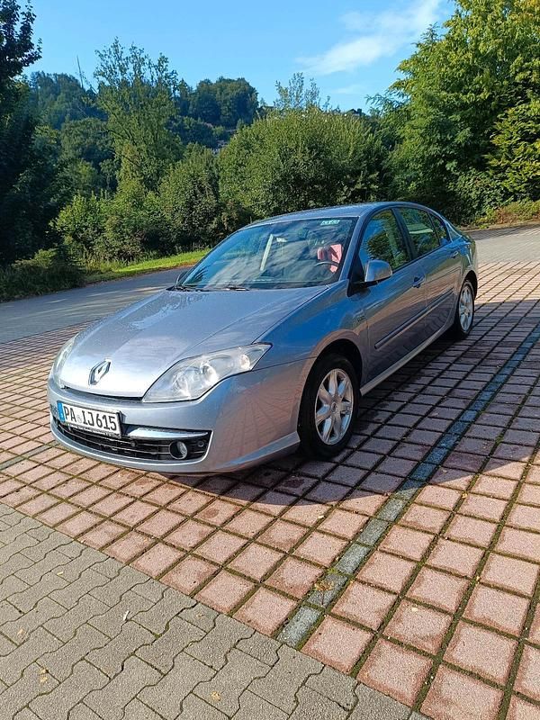 Blau Gebraucht 2007 Renault Laguna III Limousine | 850 € (Superpreis) - Bild 1/4