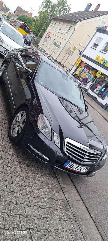 Gebraucht Mercedes E220 Avantgarde 170 PS (125 kW) 2012 Limousine