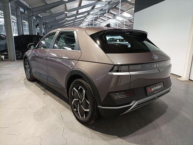 Gebraucht Hyundai Ioniq 125 kW (170 PS) 2022 Blau Kleinwagen