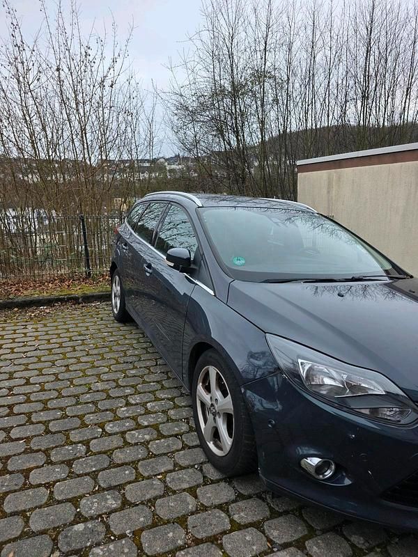 Używany Ford Focus Titanium 116 KM (85 kW) 2012 Szary Kombi