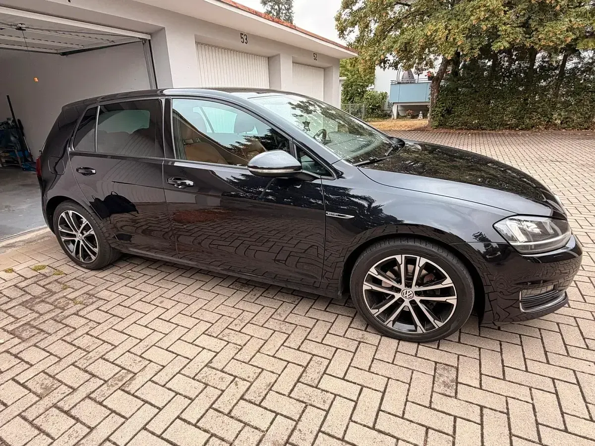 Gebraucht VW Golf VII Edition 150 PS (110 kW) 2015 Schwarz Limousine