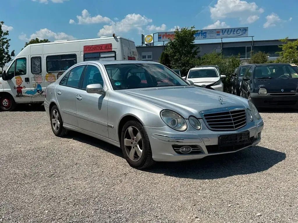 Gebraucht Mercedes E280 231 PS (169 kW) 2007 Silber Limousine