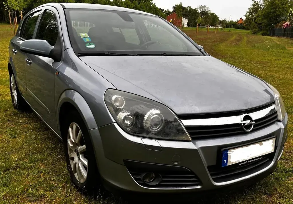 Usata Opel Astra 105 CV (77 kW) 2006 Grigio Berlina