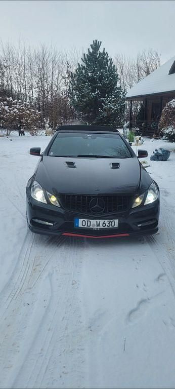 Gebraucht Mercedes E220 Avantgarde 170 PS (125 kW) 2012 Schwarz Cabrio