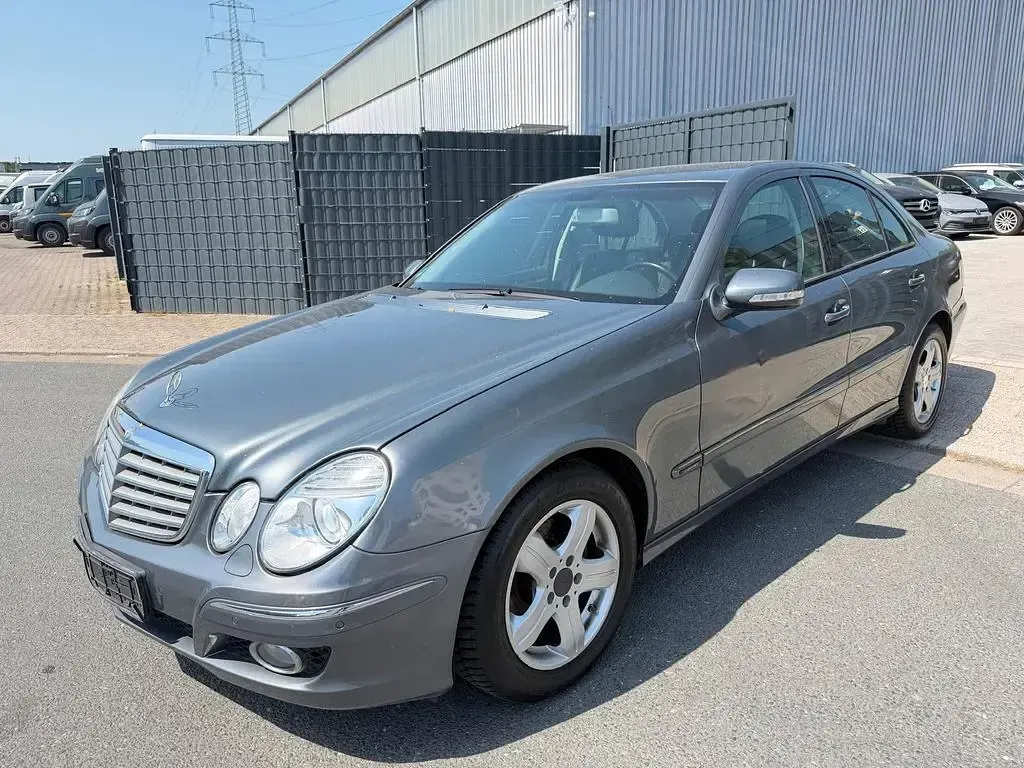 Gebraucht Mercedes E280 231 PS (169 kW) 2008 Grau Limousine