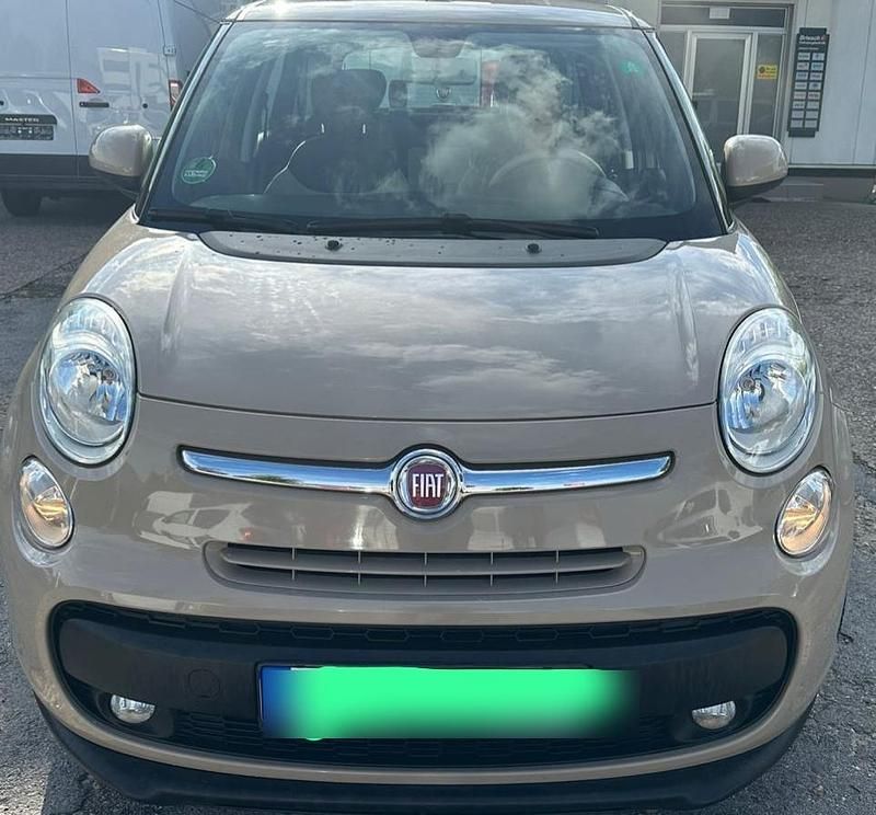 Beige Gebraucht 2014 Fiat 500L Living Van / Kleinbus | 5.900 € (Fairer Preis) - Bild 1/4