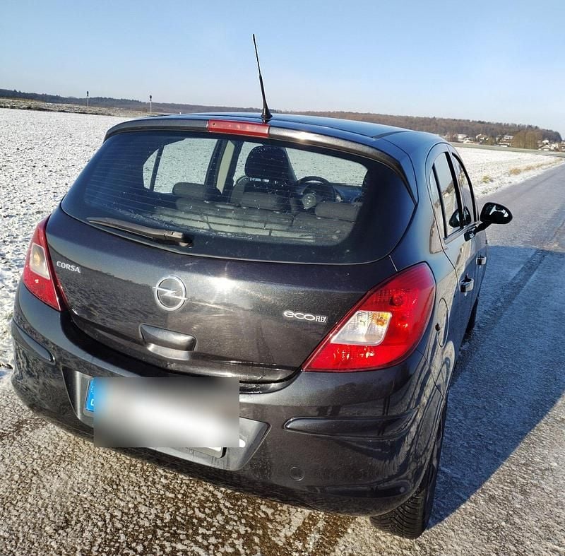 Schwarz Gebraucht 2013 Opel Corsa Color Edition Kleinwagen | 2.490 € (Guter Preis) - Bild 1/4
